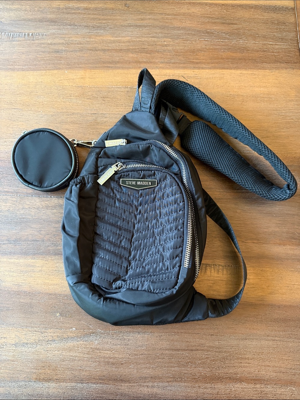 Steve Madden Black Quilted Sling Crossbody Bag - NWOT - Picture 3 of 14